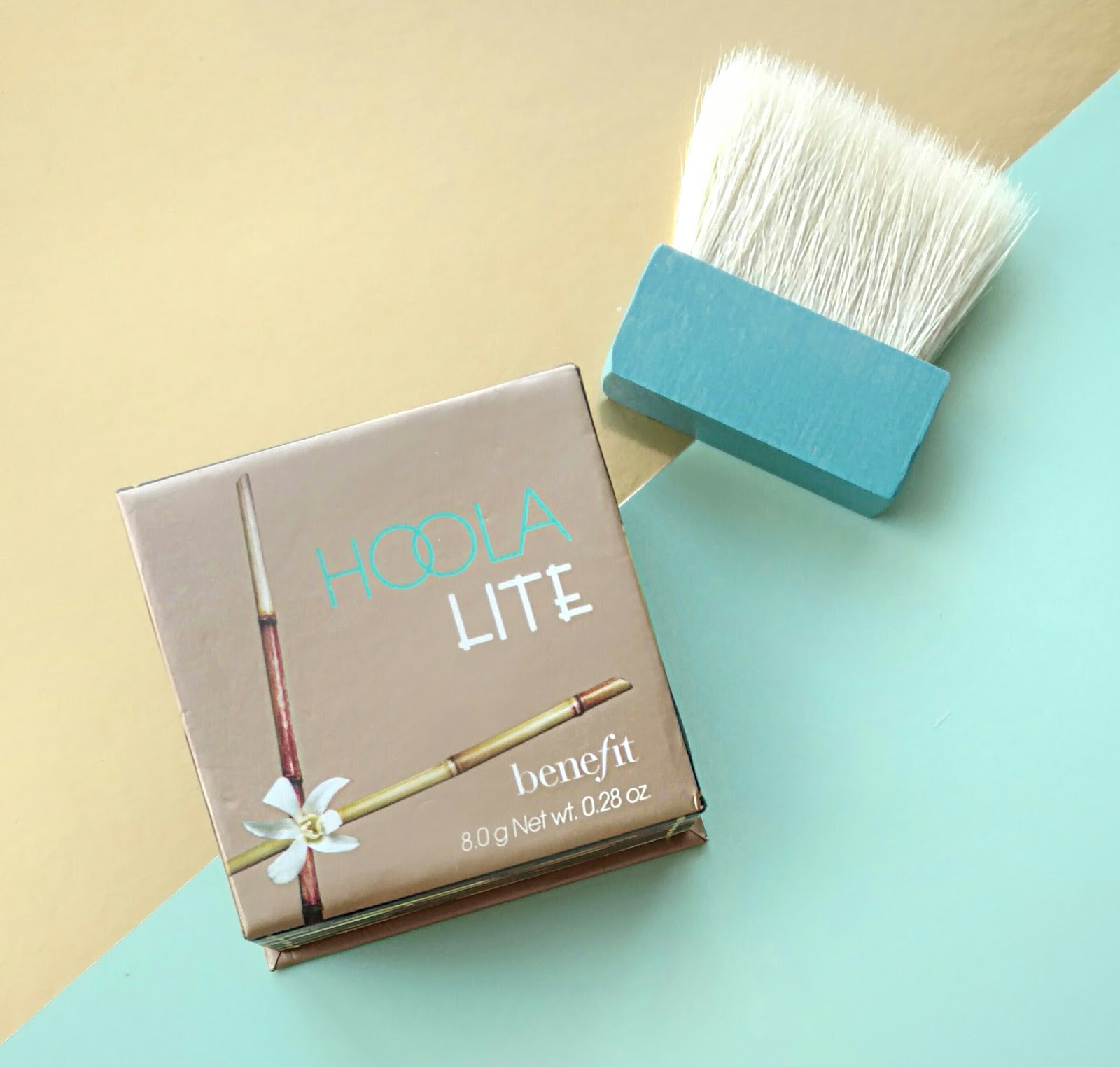 ผลการค้นหารูปภาพสำหรับ Benefit hoola lite