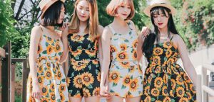 ถ่ายรูปเริ่ดสุด! 20 ชุดเซ็ตเที่ยวทะเลแบบมีธีม ชวนเพื่อนมาใส่กันเป็นแก๊ง!