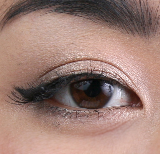 bobbi-brown-gel-liner-eye-swatch