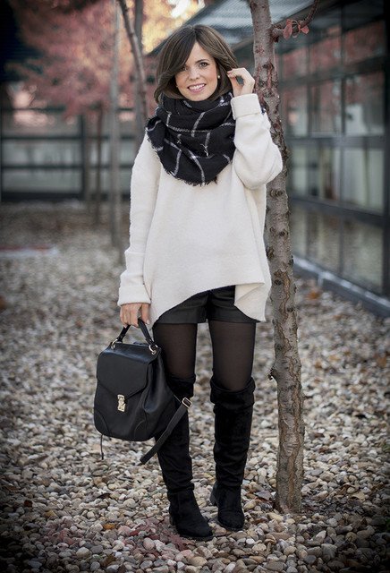 Casual-Black-and-Outfit-Idea