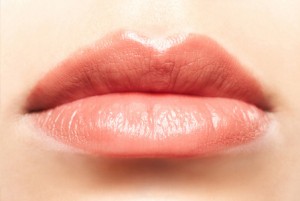 plump-lips-horiz