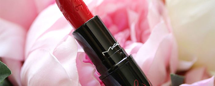 รีวิวลิปสติก M.A.C. Dita Von Teese สีแดงคลาสสิกแบบสาวเซ็กซี่ชั้นสูง!