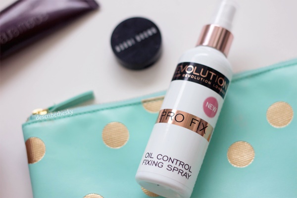 รีวิว Makeup Revolution Pro Fix