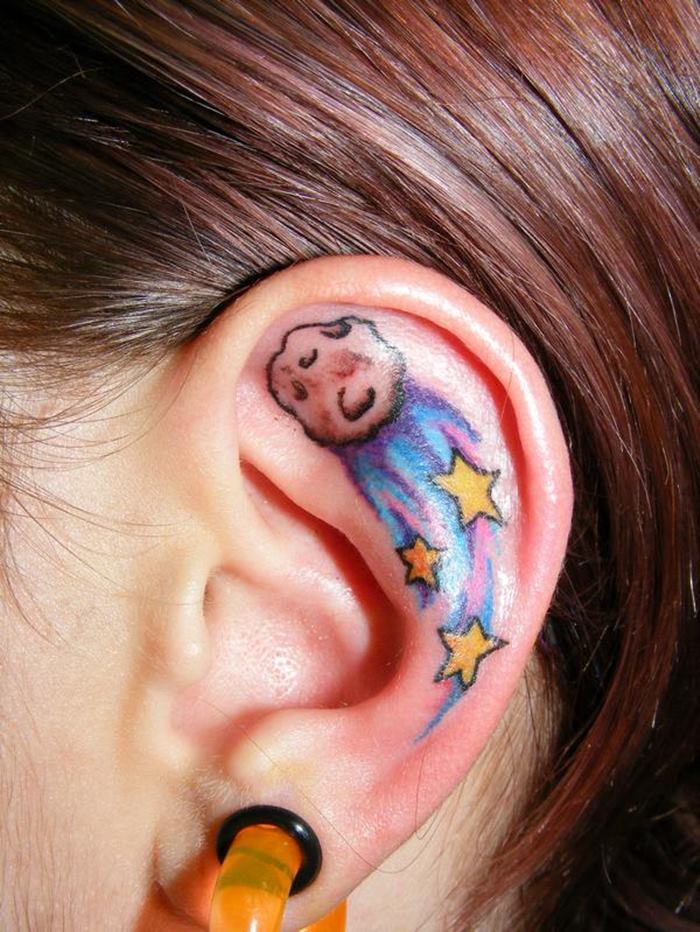 25-Star-ear-tattoo