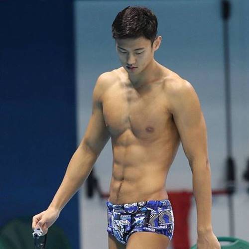 นักกีฬา โอลิมปิก หล่อ