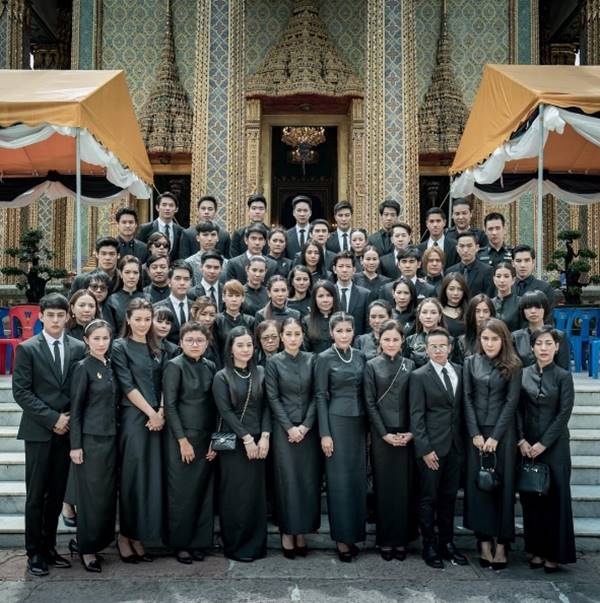 ดาราใส่ชุดไทยจิตรลดา