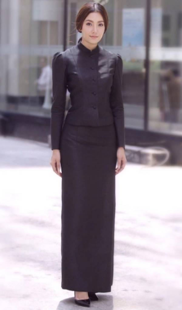 ดาราใส่ชุดไทยจิตรลดา